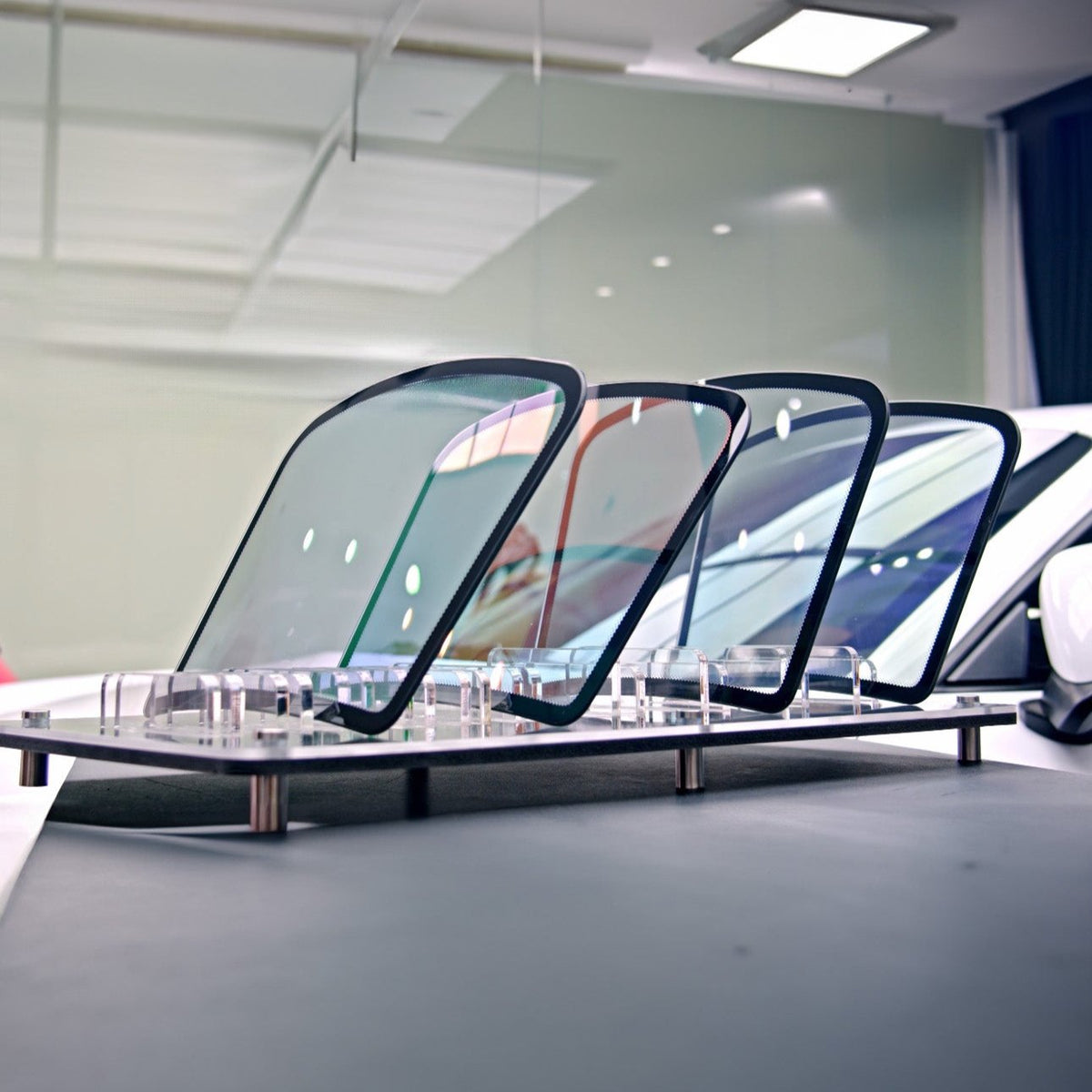 TWF-K01 Neptune Blue Chameleon window film TeckWrap Europe